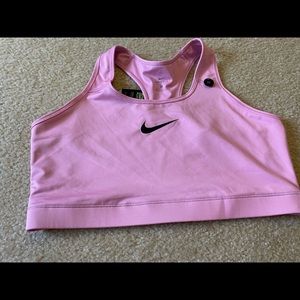NWT Nike sports bra